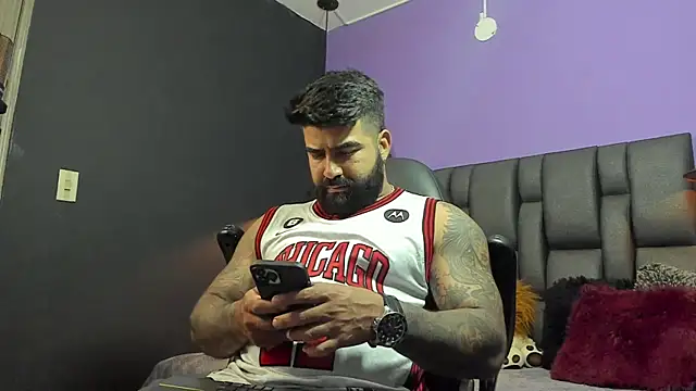 Snapshot of Lyon_vach chatting on 02-05-26, 09:43 Lyon vach online show from 02-05-26, 09:43