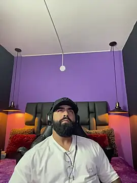 Snapshot of Lyon_vach chatting on 11-28-25, 12:22 Lyon vach online show from 11-28-25, 12:22