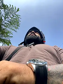 Snapshot of Lyon_vach chatting on 10-26-25, 01:33 Lyon vach online show from 10-26-25, 01:33