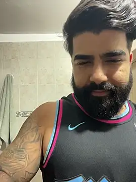 Snapshot of Lyon_vach chatting on 11-22-25, 10:30 Lyon vach online show from 11-22-25, 10:30