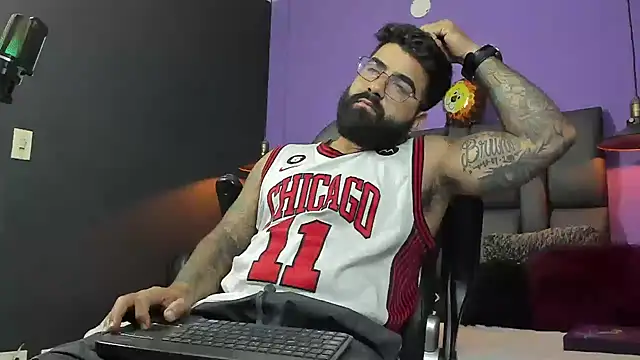 Snapshot of Lyon_vach chatting on 01-05-26, 09:18 Lyon vach online show from 01-05-26, 09:18