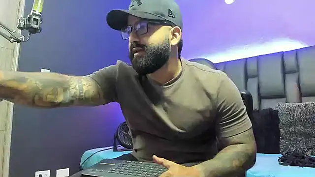 Snapshot of Lyon_vach chatting on 03-02-26, 11:55 Lyon vach online show from 03-02-26, 11:55