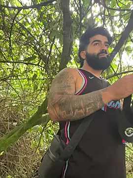 Snapshot of Lyon_vach chatting on 11-04-25, 08:01 Lyon vach online show from 11-04-25, 08:01