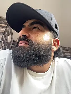 Snapshot of Lyon_vach chatting on 11-08-25, 06:33 Lyon vach online show from 11-08-25, 06:33