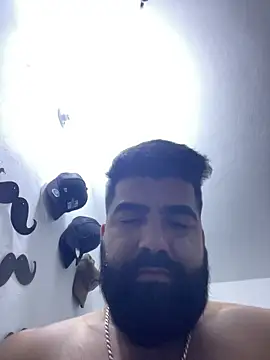 Snapshot of Lyon_vach chatting on 02-13-26, 01:22 Lyon vach online show from 02-13-26, 01:22