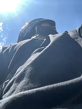 Snapshot of Lyon_vach chatting on 10-25-25, 04:18 Lyon vach online show from 10-25-25, 04:18