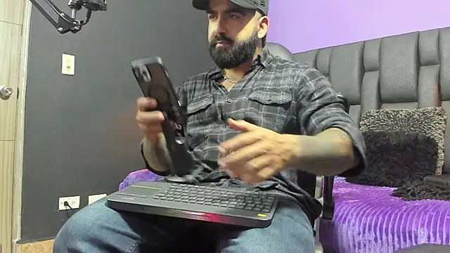 Lyon vach online show from 04-16-26, 02:01