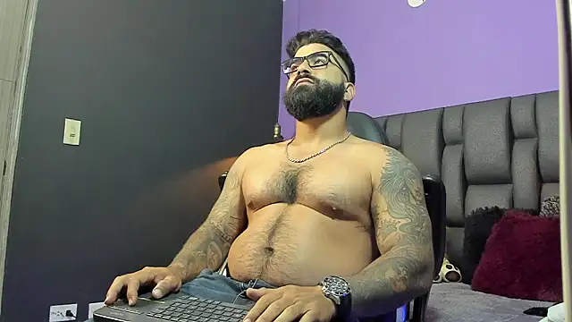 Snapshot of Lyon_vach chatting on 01-31-26, 08:40 Lyon vach online show from 01-31-26, 08:40