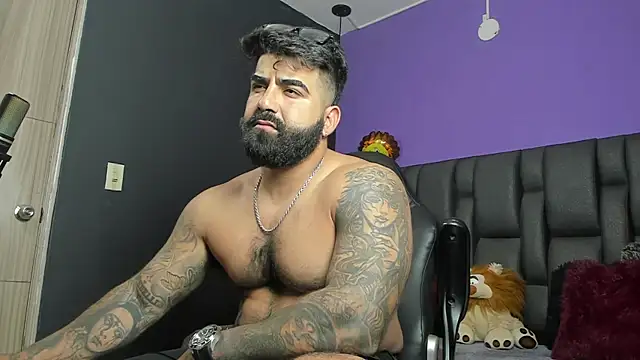 Snapshot of Lyon_vach chatting on 01-19-26, 03:38 Lyon vach online show from 01-19-26, 03:38