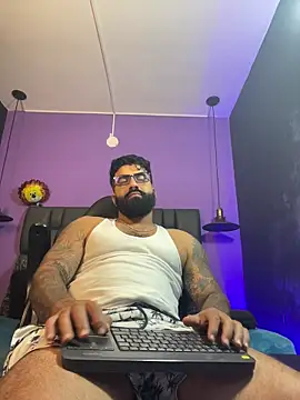 Snapshot of Lyon_vach chatting on 02-15-26, 09:14 Lyon vach online show from 02-15-26, 09:14