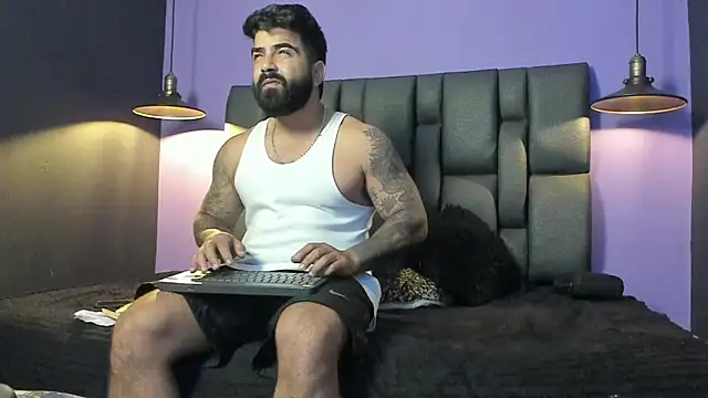 Snapshot of Lyon_vach chatting on 02-23-26, 11:44 Lyon vach online show from 02-23-26, 11:44