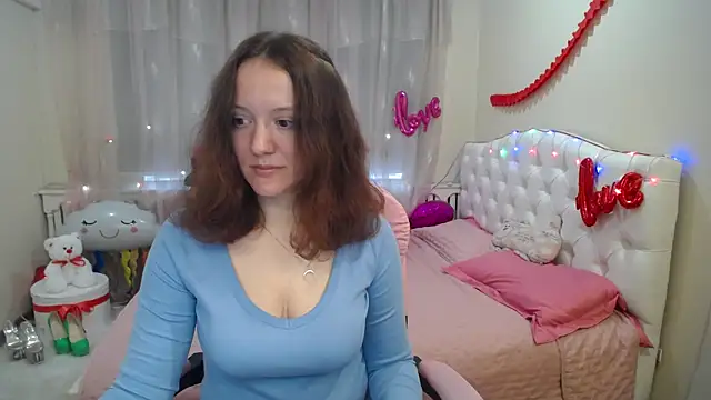 Snapshot of BarbaraStily chatting on 03-13-25, 08:37 BarbaraStily online show from 03-13-25, 08:37