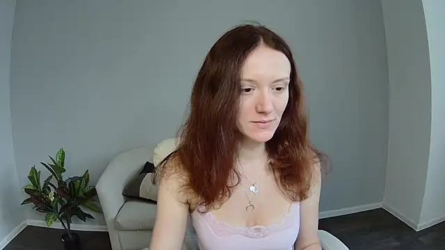 Snapshot of BarbaraStily chatting on 07-18-26, 12:36 BarbaraStily online show from 07-18-26, 12:36