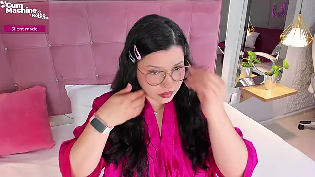 Snapshot of ArticaBelle chatting on 11-13-25, 04:38 ArticaBelle online show from 11-13-25, 04:38