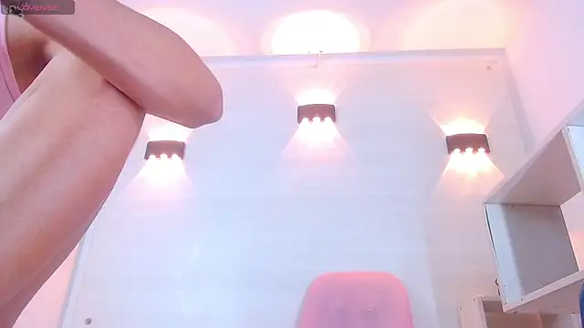 Molly Spears online show from 03-05-25, 03:18