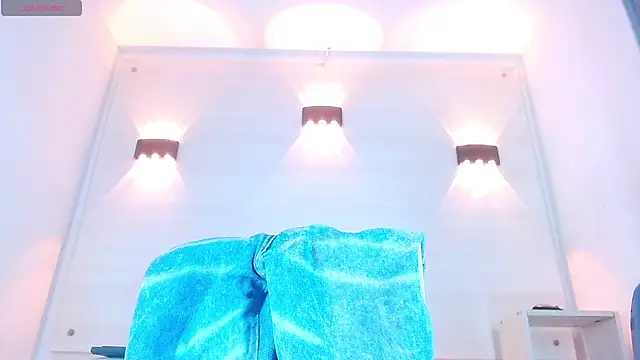 Molly Spears online show from 03-15-25, 02:55