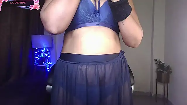 Snapshot of Black-Pearll chatting on 01-18-26, 06:50 Black-Pearll online show from 01-18-26, 06:50