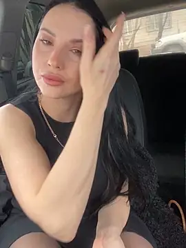 Snapshot of Roxana-Sexy chatting on 01-08-26, 04:51 Roxana-Sexy online show from 01-08-26, 04:51