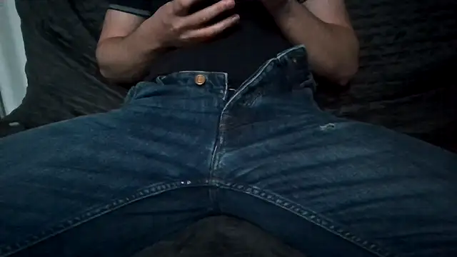 pierre92000a online show from 04-03-26, 06:14