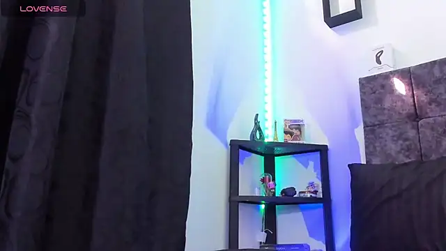 nolan twink1 online show from 04-15-26, 07:58