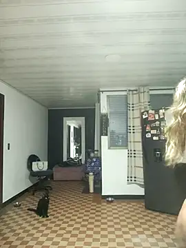 LaurenWelly  online show from 10-13-25, 09:44