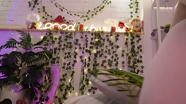 MonicaAsis online show from 01-31-26, 07:12