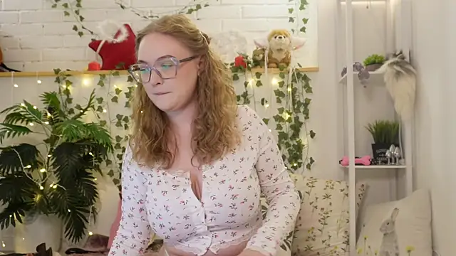 MonicaAsis online show from 09-20-25, 08:25