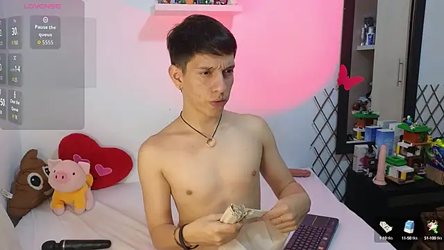 milky  boy  online show from 10-06-25, 05:30