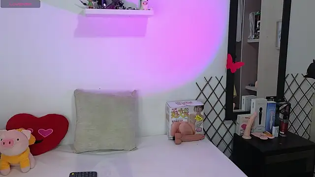 milky  boy  online show from 02-24-25, 05:33