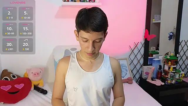 milky  boy  online show from 11-09-25, 04:27