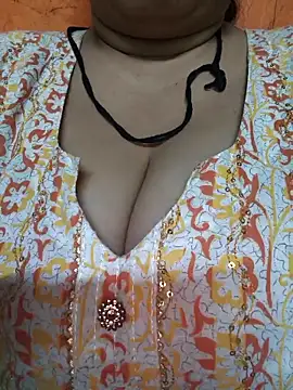 Snapshot of Rinki_Guptaa chatting on 02-04-26, 05:41 Rinki Guptaa online show from 02-04-26, 05:41