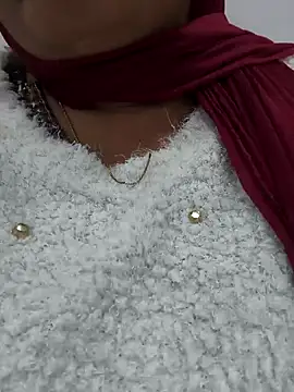 Snapshot of Rinki_Guptaa chatting on 01-16-26, 01:15 Rinki Guptaa online show from 01-16-26, 01:15