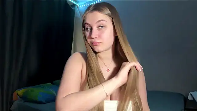 Snapshot of EdithHaskell chatting on 05-28-26, 01:28 EdithHaskell online show from 05-28-26, 01:28