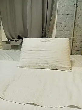 Snapshot of Rowena_Vonnie chatting on 03-05-25, 10:44 Rowena Vonnie online show from 03-05-25, 10:44