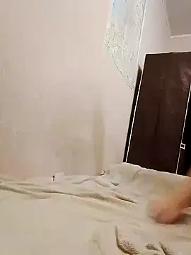 Rowena Vonnie online show from 11-15-25, 02:37