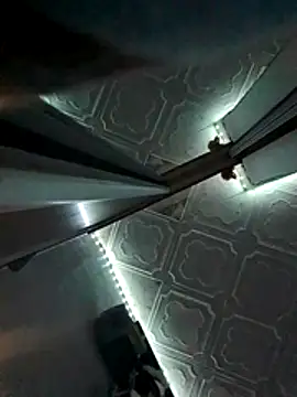 Rowena Vonnie online show from 12-05-25, 05:39