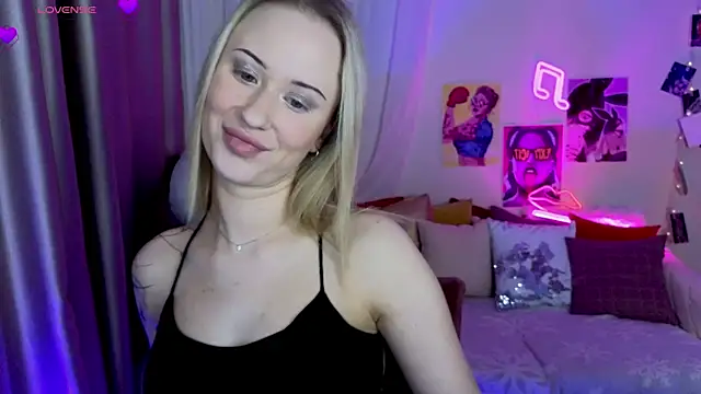 SashaBrooks online show from 04-06-26, 02:18