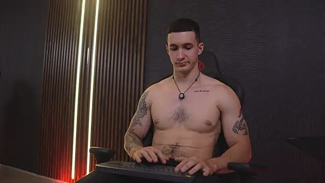 JacksonOlsenn online show from 04-14-26, 08:47