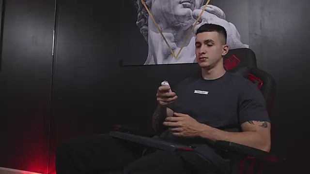 JacksonOlsenn online show from 11-22-25, 08:29