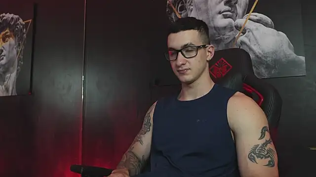 JacksonOlsenn online show from 11-04-25, 09:07