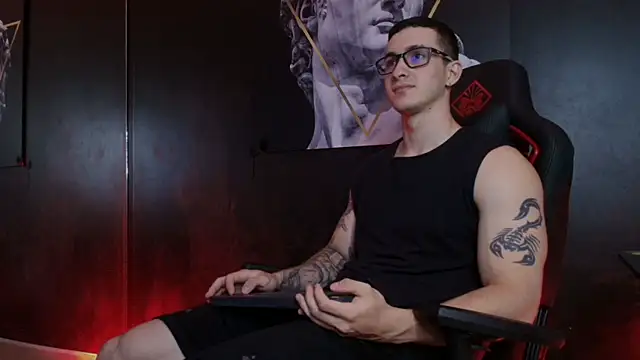 JacksonOlsenn online show from 10-27-25, 08:43