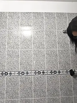 evelyn wine online show from 11-25-25, 06:30