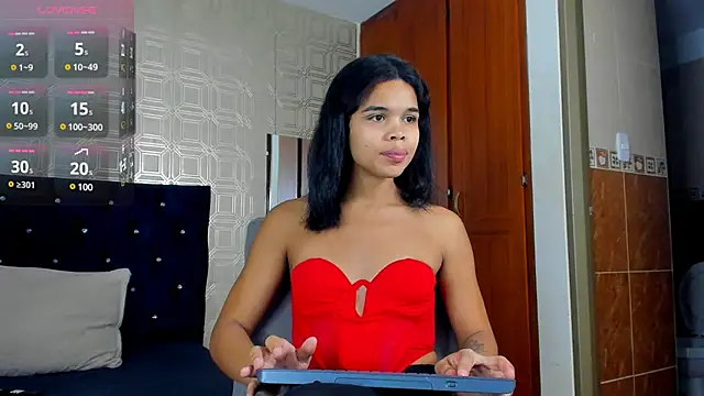 Snapshot of evelyn_wine chatting on 03-14-25, 08:17 evelyn wine online show from 03-14-25, 08:17