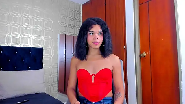 Snapshot of evelyn_wine chatting on 03-11-25, 02:51 evelyn wine online show from 03-11-25, 02:51