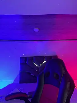 NINA 18 YEARS online show from 01-15-26, 11:08