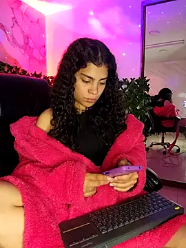 NINA 18 YEARS online show from 11-20-25, 10:42