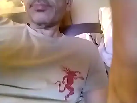 Snapshot of marcanthony6969xh chatting on 10-20-25, 11:11 marcanthony6969xh online show from 10-20-25, 11:11