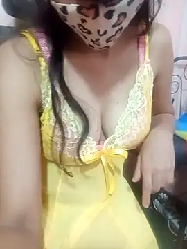 Snapshot of onisha chatting on 03-08-25, 12:30 onisha online show from 03-08-25, 12:30