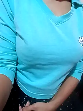 Snapshot of onisha chatting on 11-08-25, 10:41 onisha online show from 11-08-25, 10:41