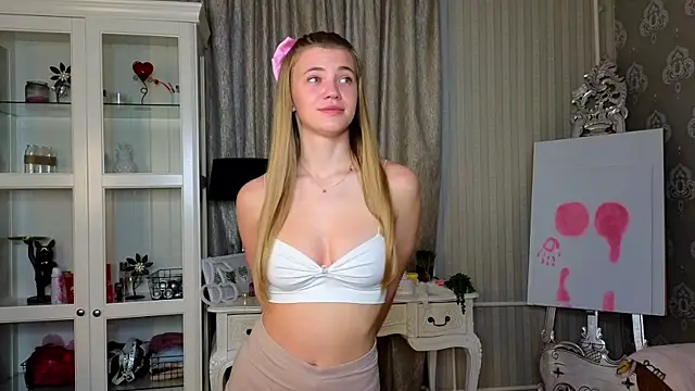 Snapshot of AnneFoxy chatting on 12-14-25, 07:36 AnneFoxy online show from 12-14-25, 07:36